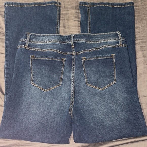 Torrid Luxe Slim Boot Jeans Size 18S - Picture 3 of 3
